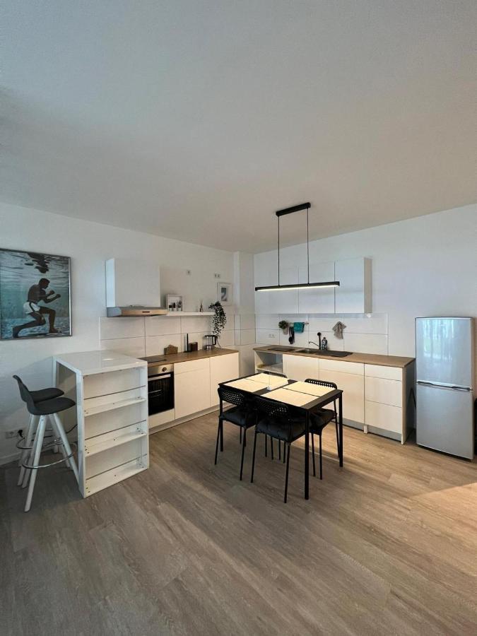Luxurioeses Fuer 4 Personen, Neubau, Parkplatz Free Apartment